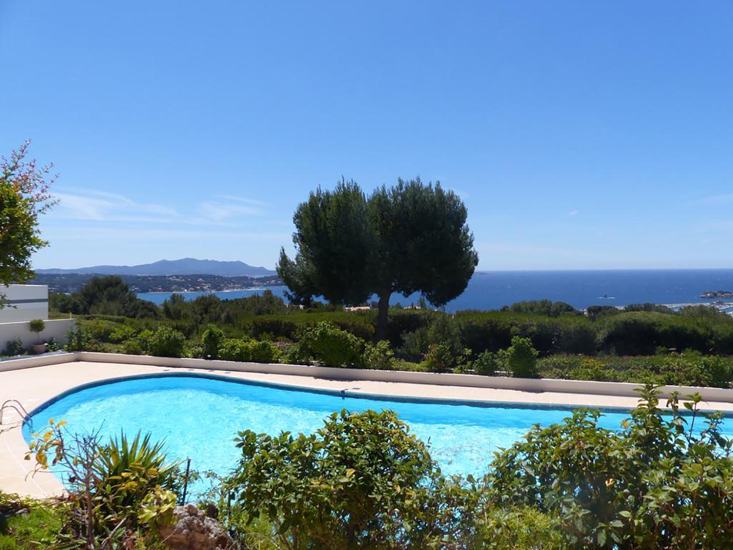 Design Apartment - Pool, Large Terrace And Panoramic Views Of Mediterranean Bandol Bagian luar foto